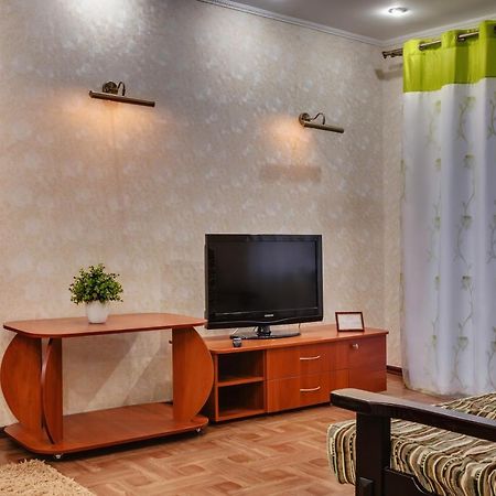 Apartment - Sobornyi Prospect 93 Zaporizhia Εξωτερικό φωτογραφία