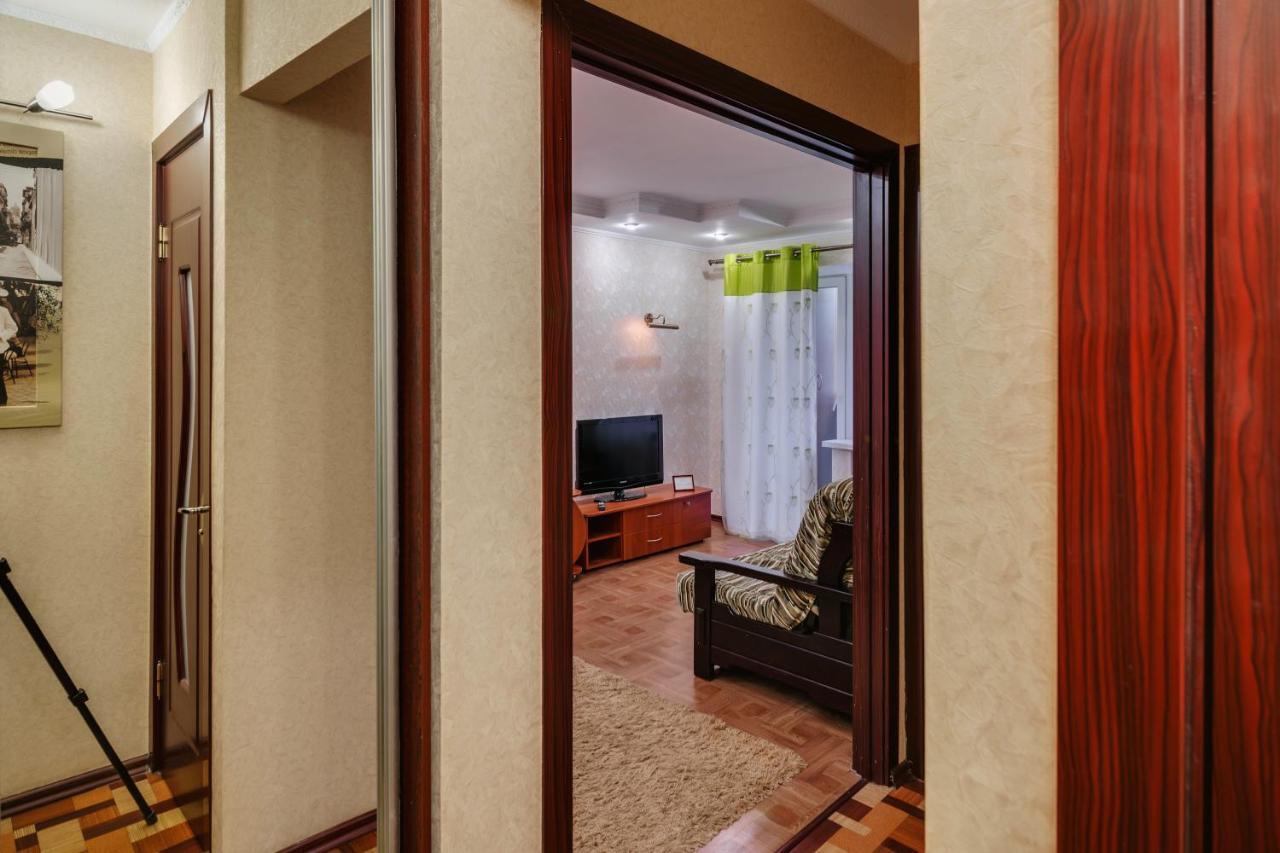 Apartment - Sobornyi Prospect 93 Zaporizhia Εξωτερικό φωτογραφία